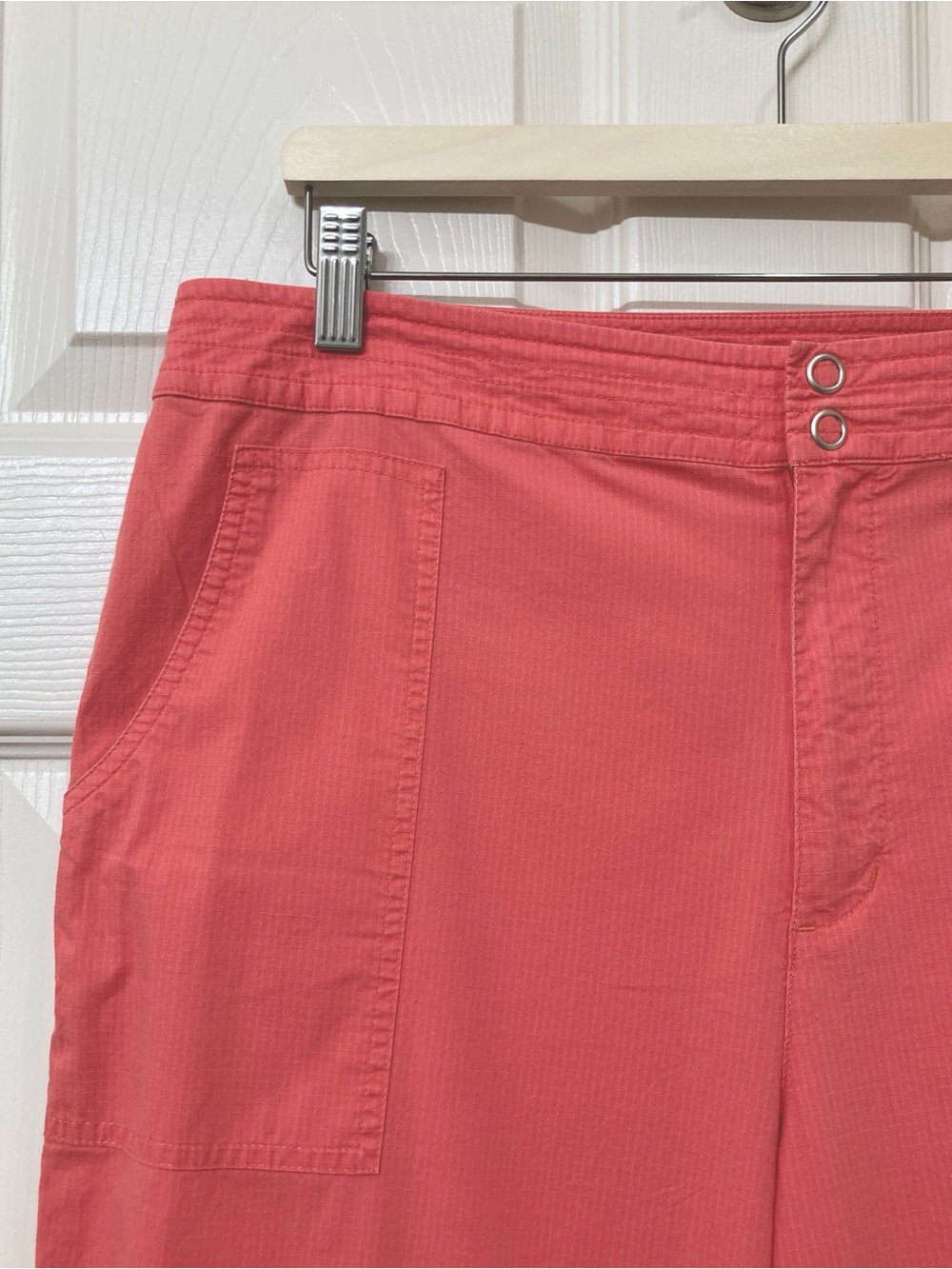 Chico’s 2.5 Pink High Waisted Straight Leg Capri Pants US 14 Utility Chic Casual - Picture 4 of 8